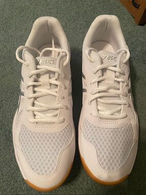 Women’s Asics UpCourt 6 shoes;